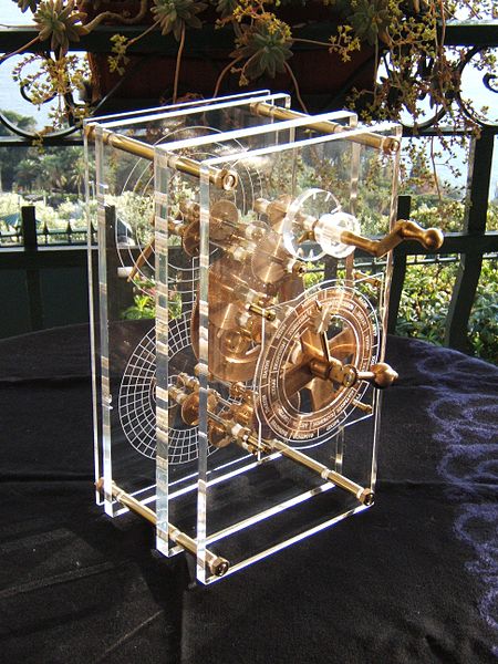 450px-Antikythera_model_front_panel_Mogi_Vicentini_2007.JPG