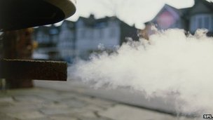 _60864759_e8100401-car_exhaust_fumes.jpg