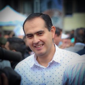 ernesto-palacios-300x300.jpeg